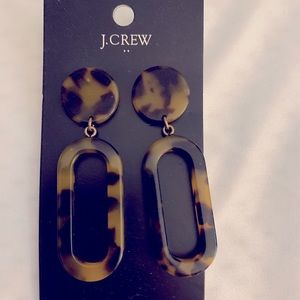 Tortuous long earrings